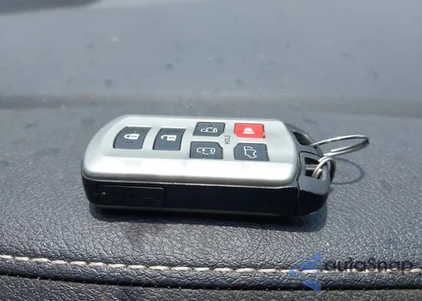 2020 Toyota Sienna Xle from USA, damaged, VIN 5TDYZ3DCXLS081671